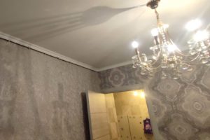Замена люстры в частном детском саду. Ошибка советских электромонтажников и самопроизвольное мерцание современных светодиодов